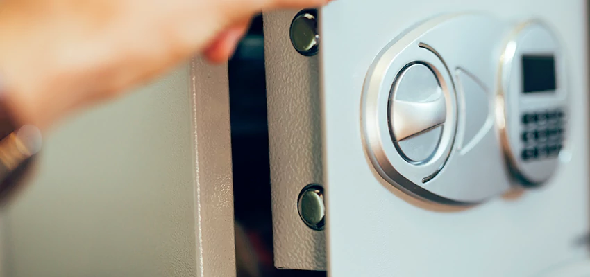 Fingerprint Safe Openers in Corte Madera, CA